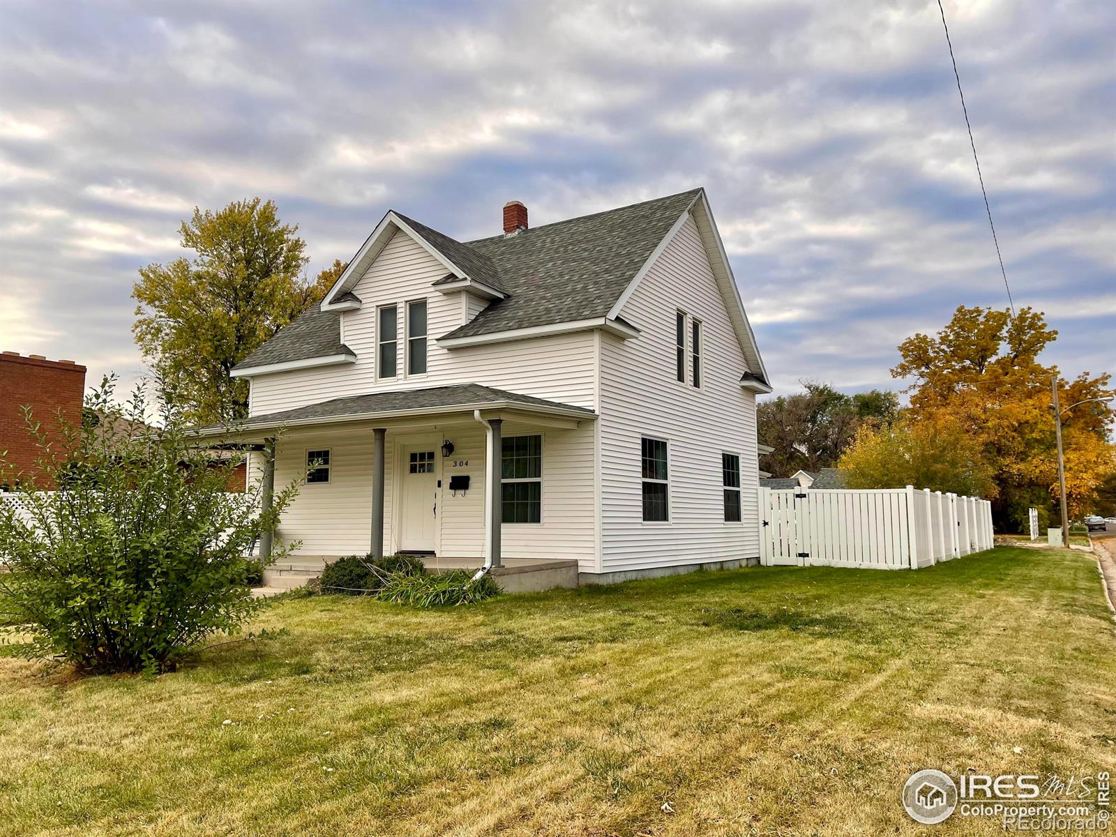 MLS Image #0 for 304 s high school avenue,holyoke, Colorado