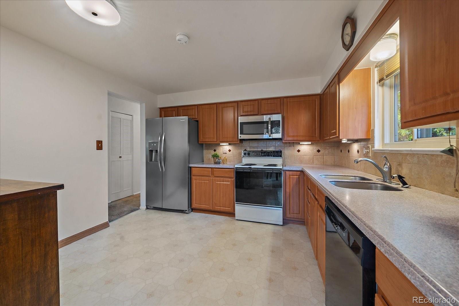 MLS Image #9 for 7063  taft court,arvada, Colorado