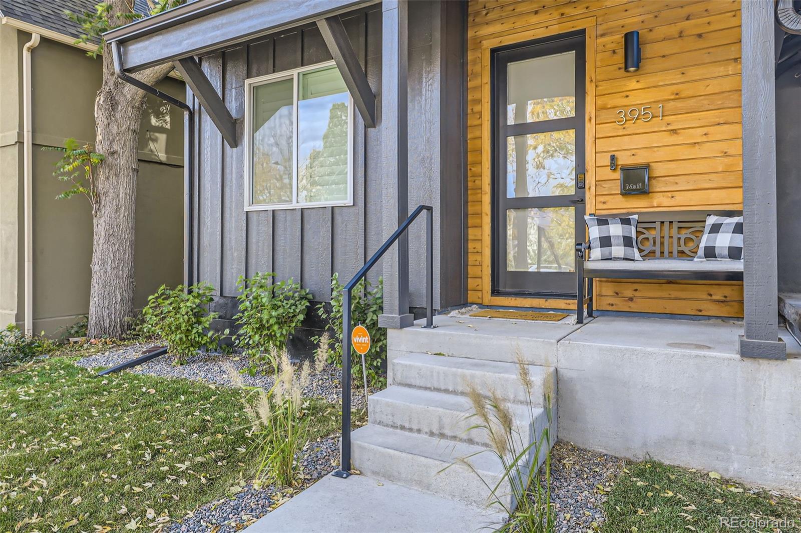 MLS Image #2 for 3951  kalamath street,denver, Colorado