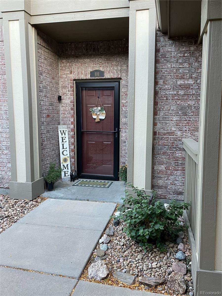 MLS Image #0 for 23456 e 5th place 101,aurora, Colorado