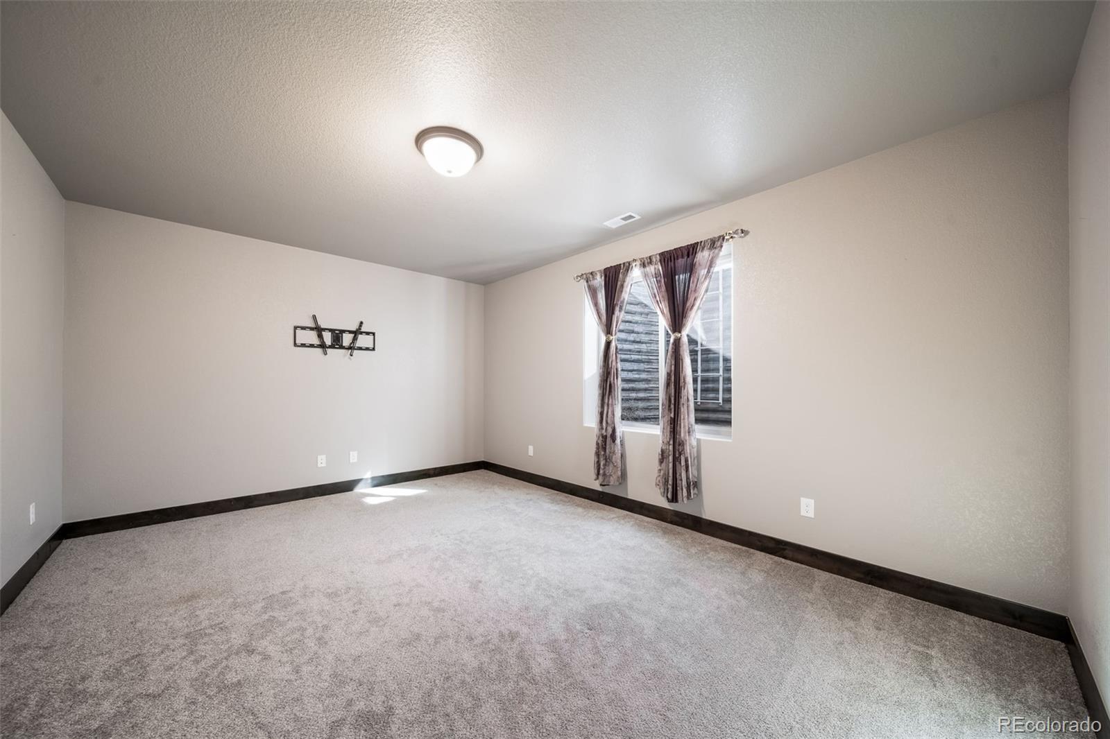 MLS Image #38 for 23774 e 36th place,aurora, Colorado