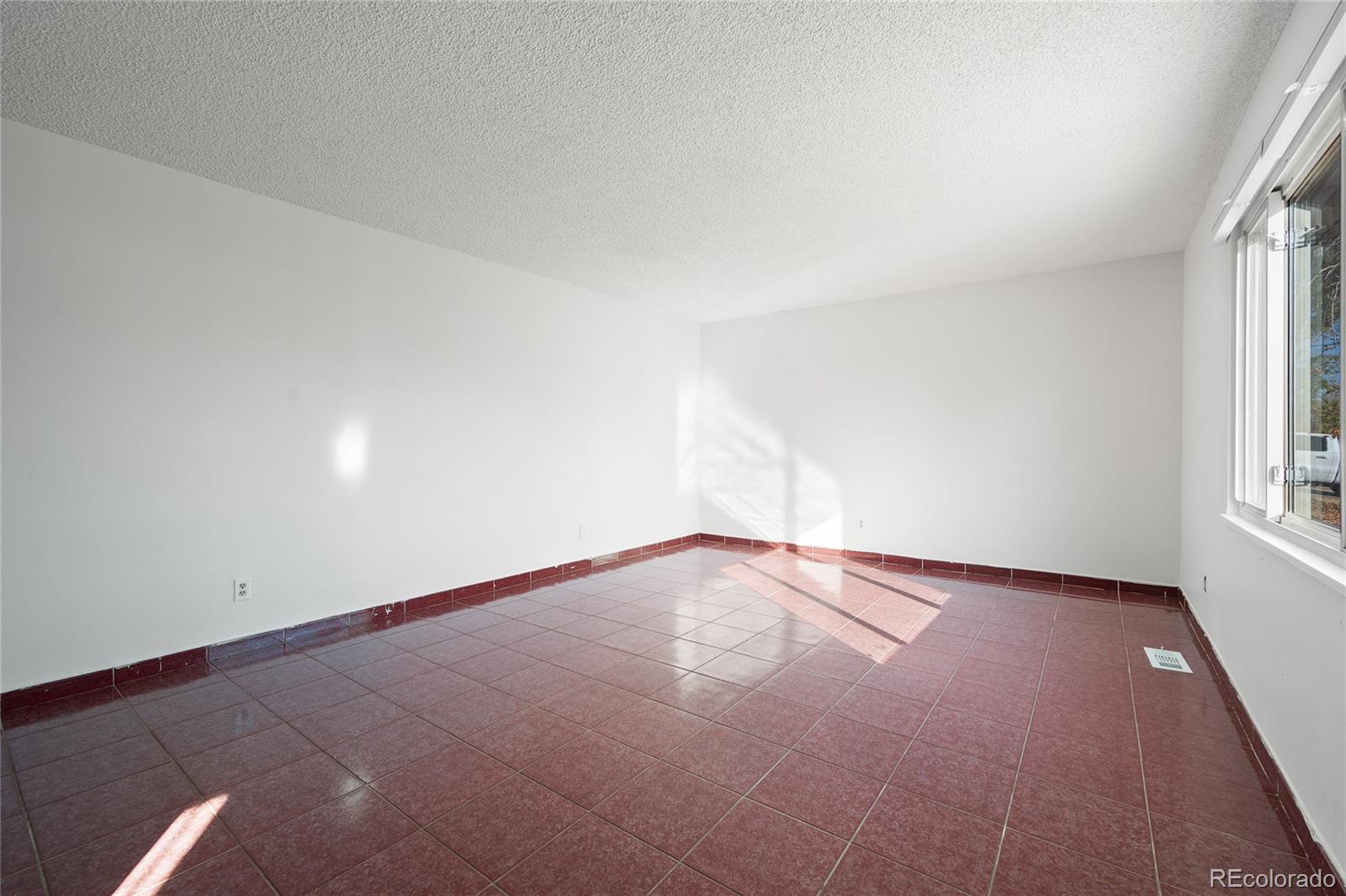 MLS Image #4 for 13301  randolph place,denver, Colorado