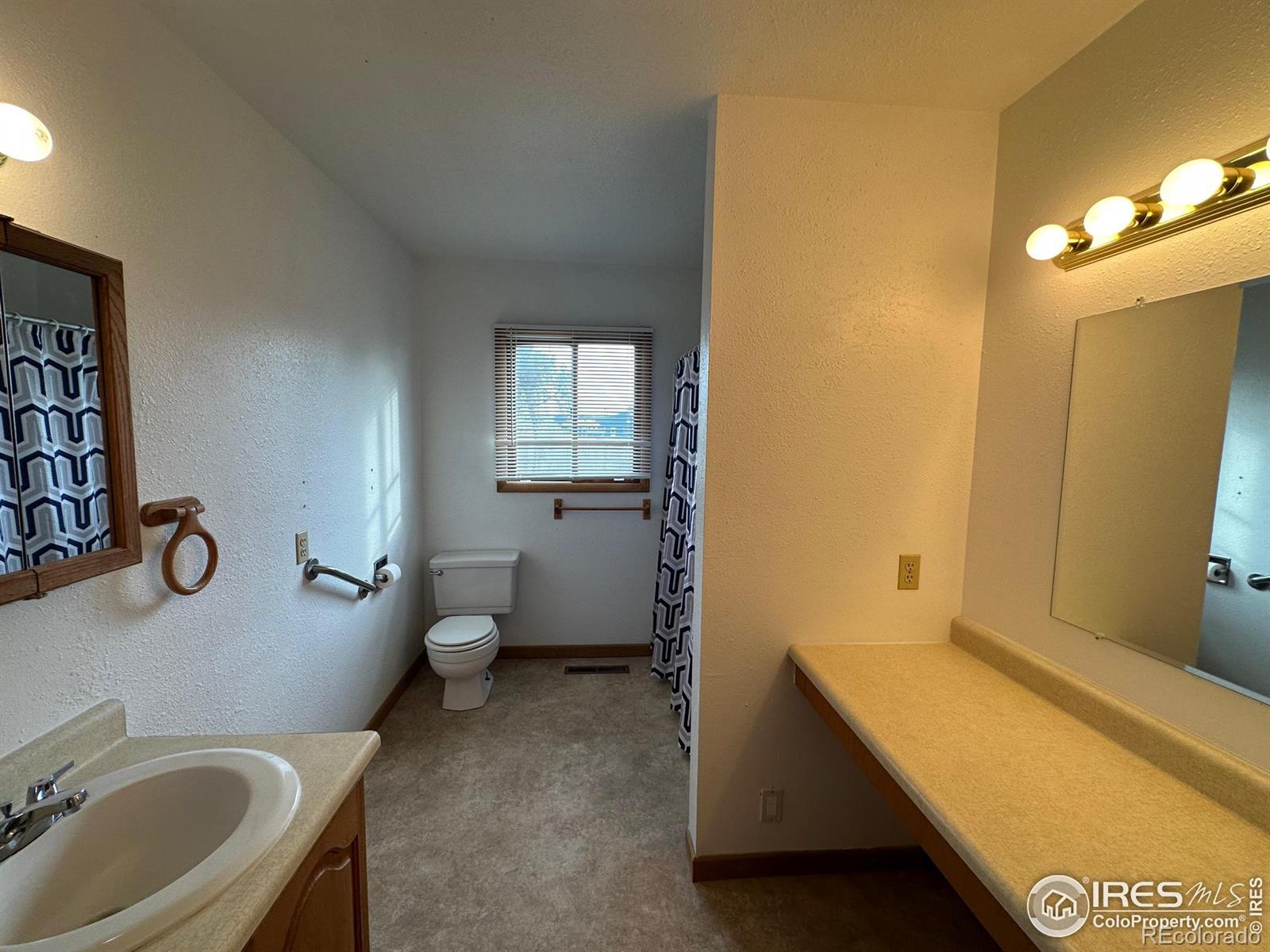 MLS Image #10 for 710 e 2nd street,akron, Colorado