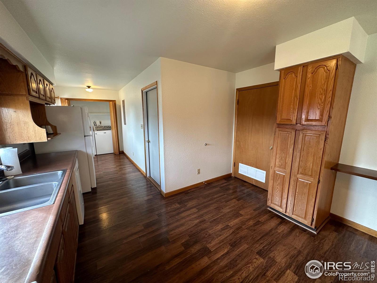 MLS Image #7 for 710 e 2nd street,akron, Colorado