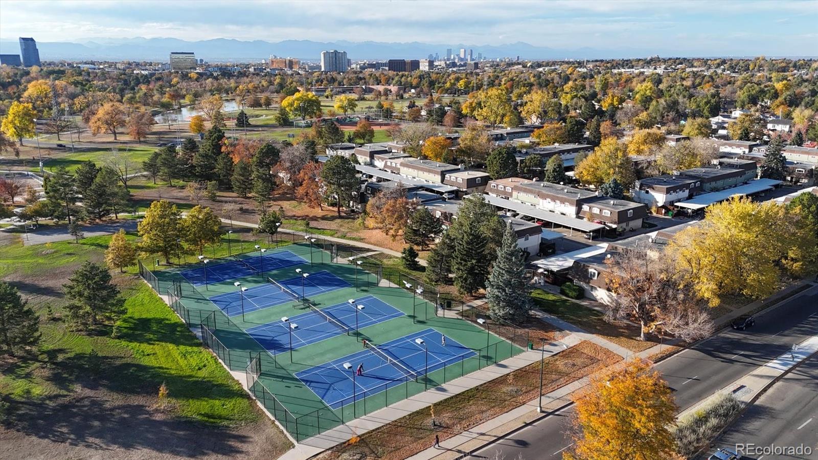 MLS Image #21 for 1289 s monaco parkway,denver, Colorado