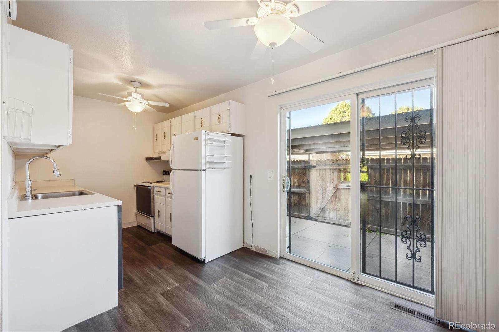 MLS Image #3 for 1289 s monaco parkway,denver, Colorado