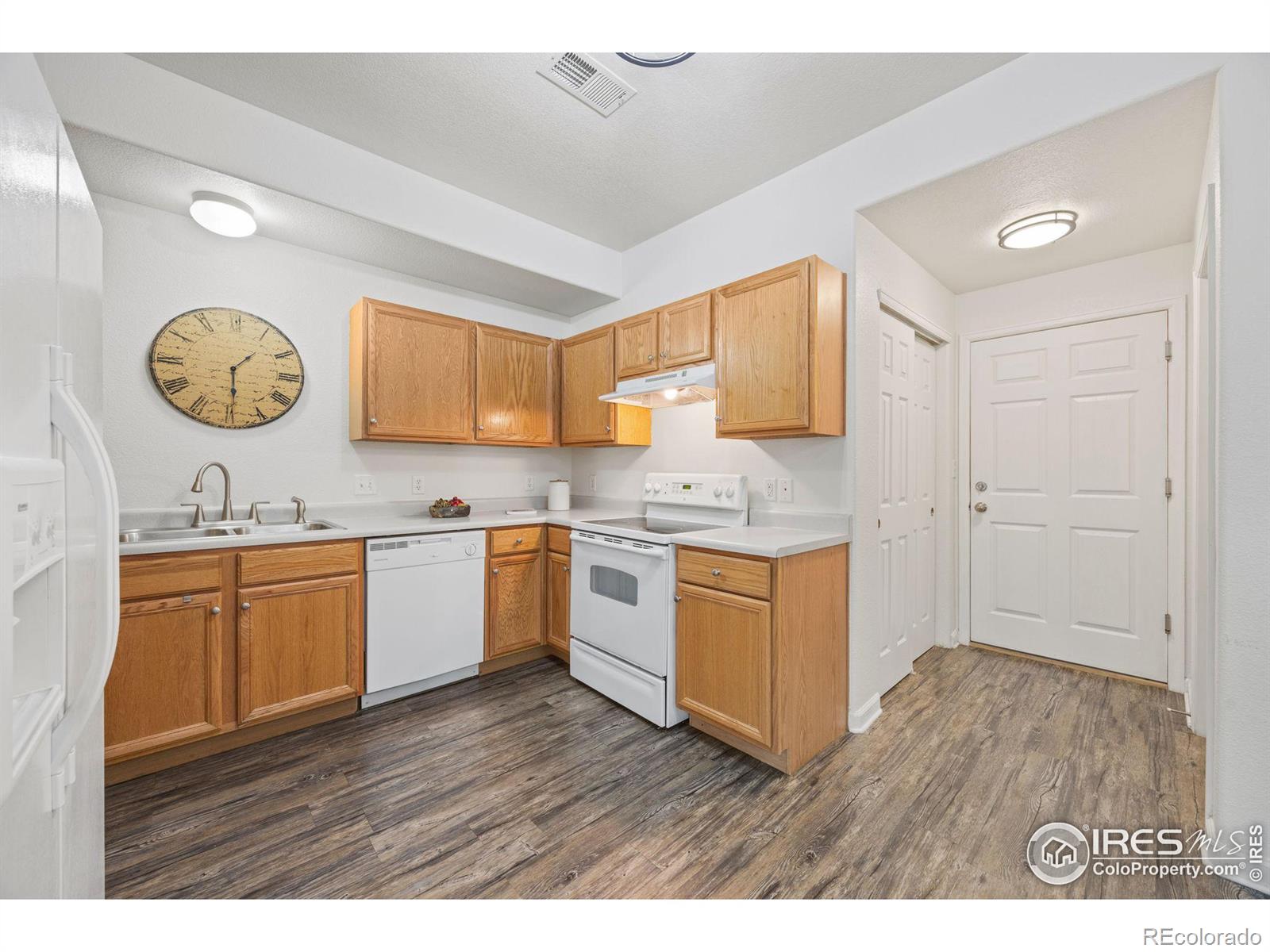 MLS Image #8 for 3624  ponderosa court,evans, Colorado