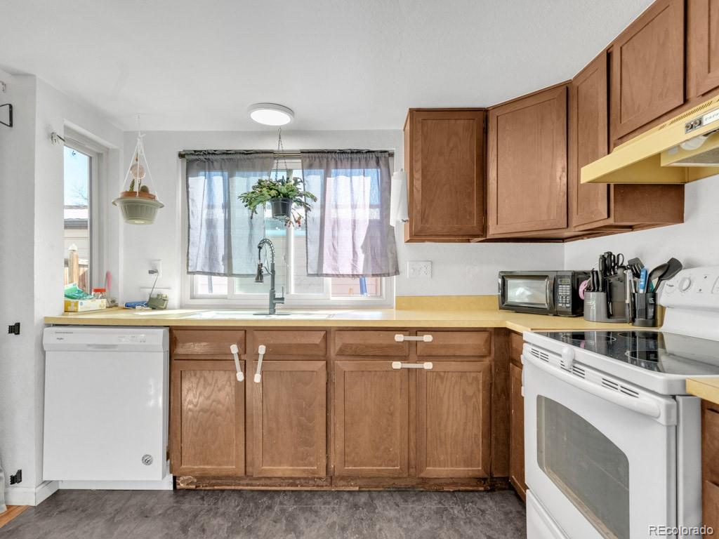 MLS Image #10 for 3552 s kittredge street c,aurora, Colorado