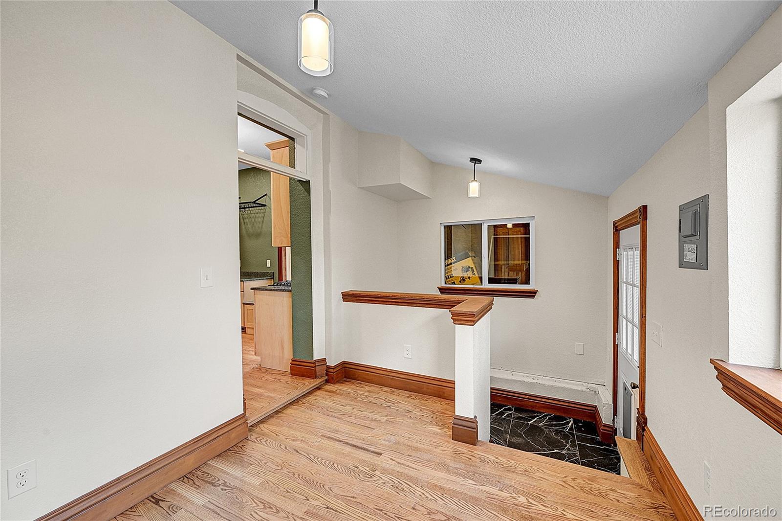 MLS Image #31 for 121 w cedar avenue,denver, Colorado