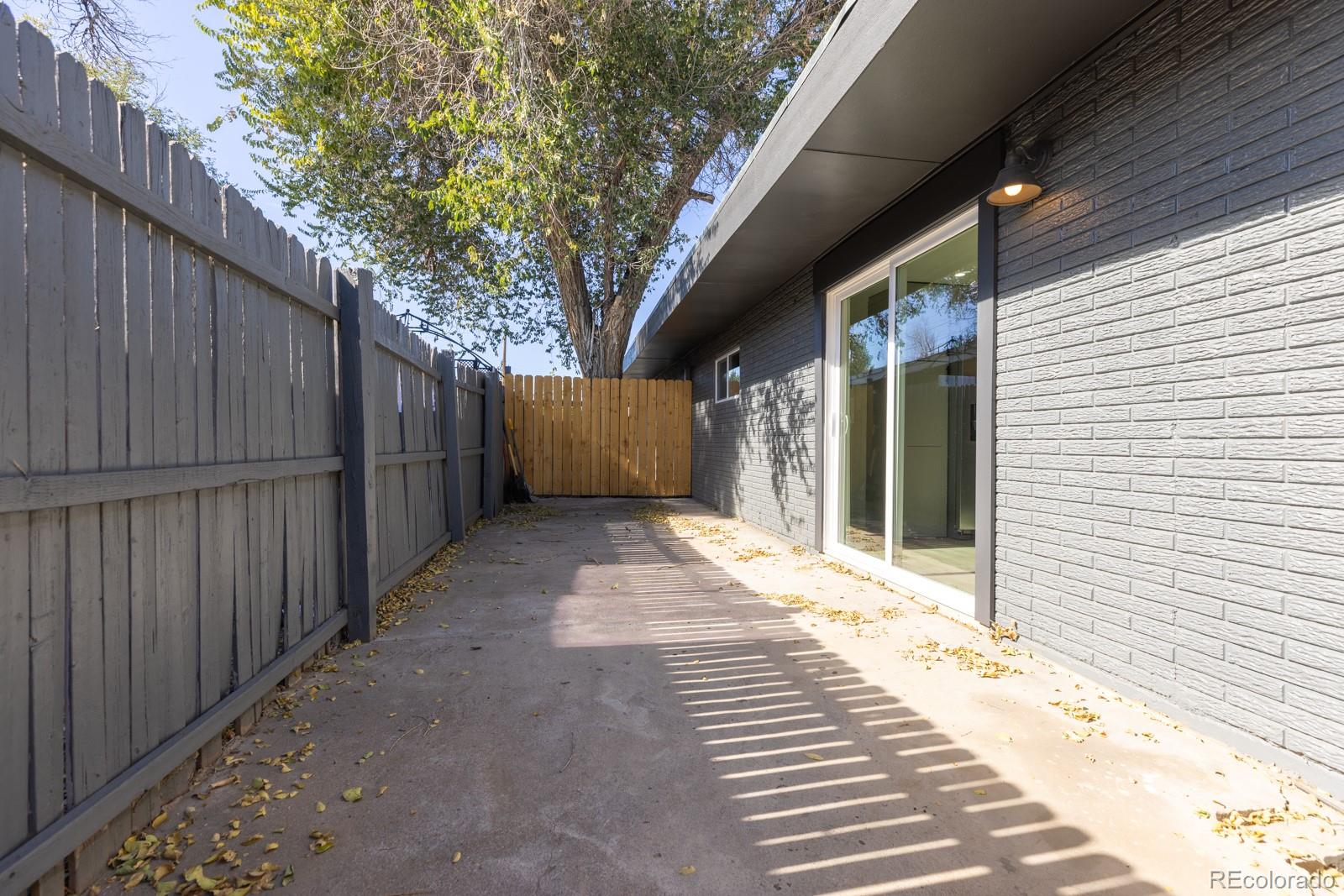 MLS Image #2 for 1020  stuart street,denver, Colorado