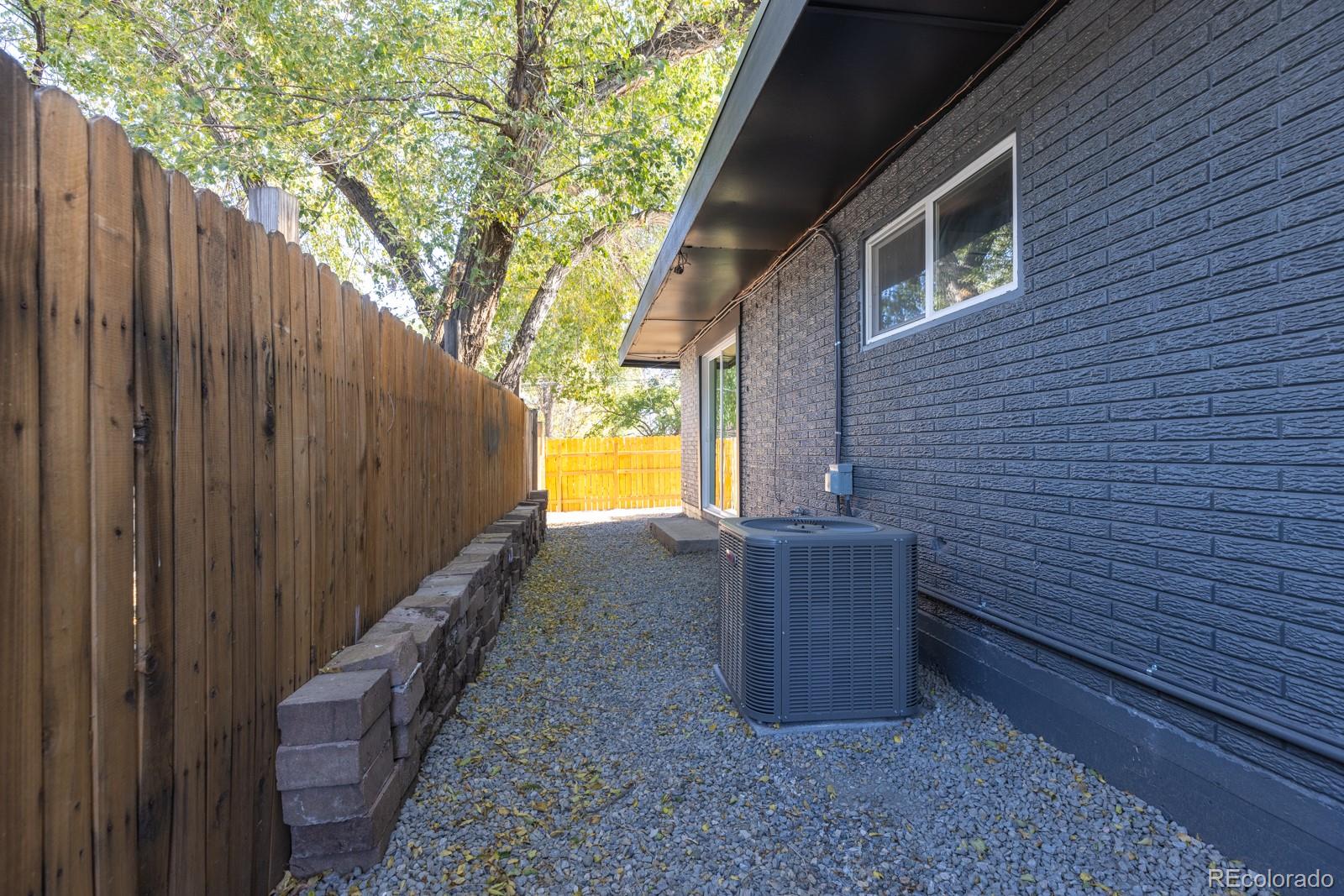 MLS Image #3 for 1020  stuart street,denver, Colorado