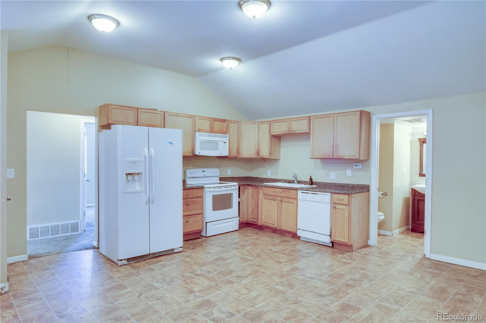 MLS Image #7 for 2883 s zuni street,denver, Colorado