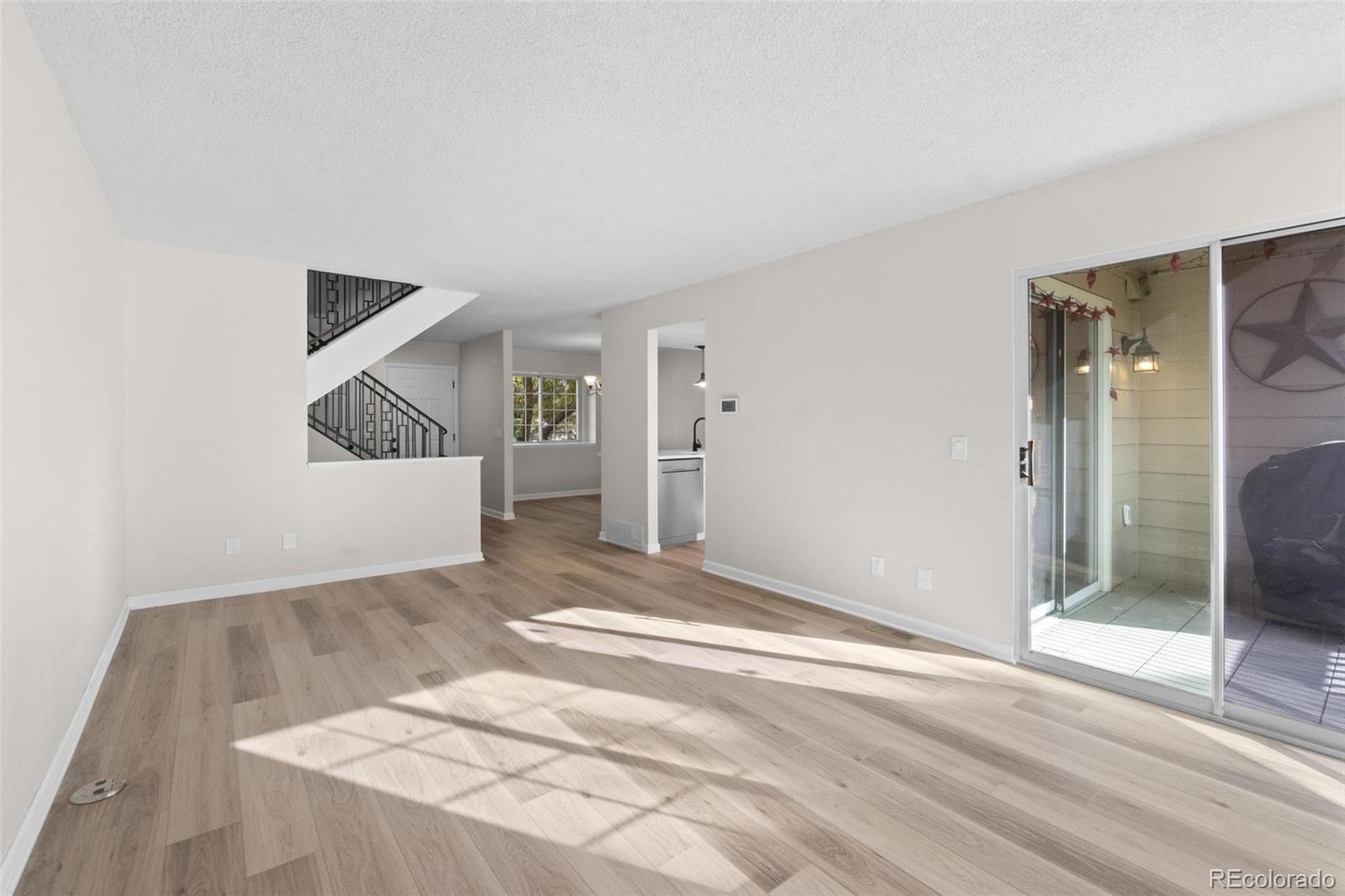 MLS Image #12 for 1470 s quebec way,denver, Colorado