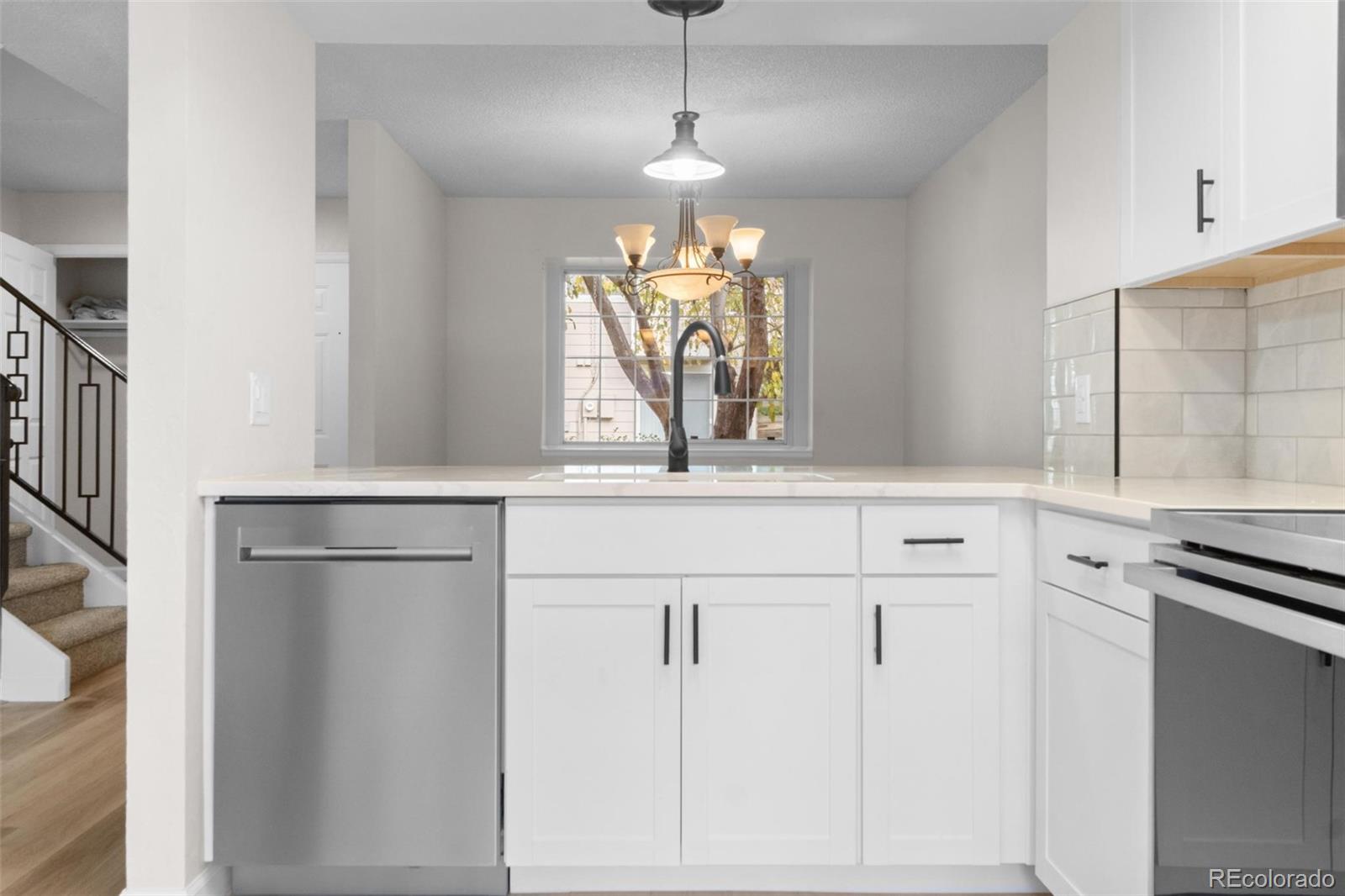 MLS Image #8 for 1470 s quebec way,denver, Colorado