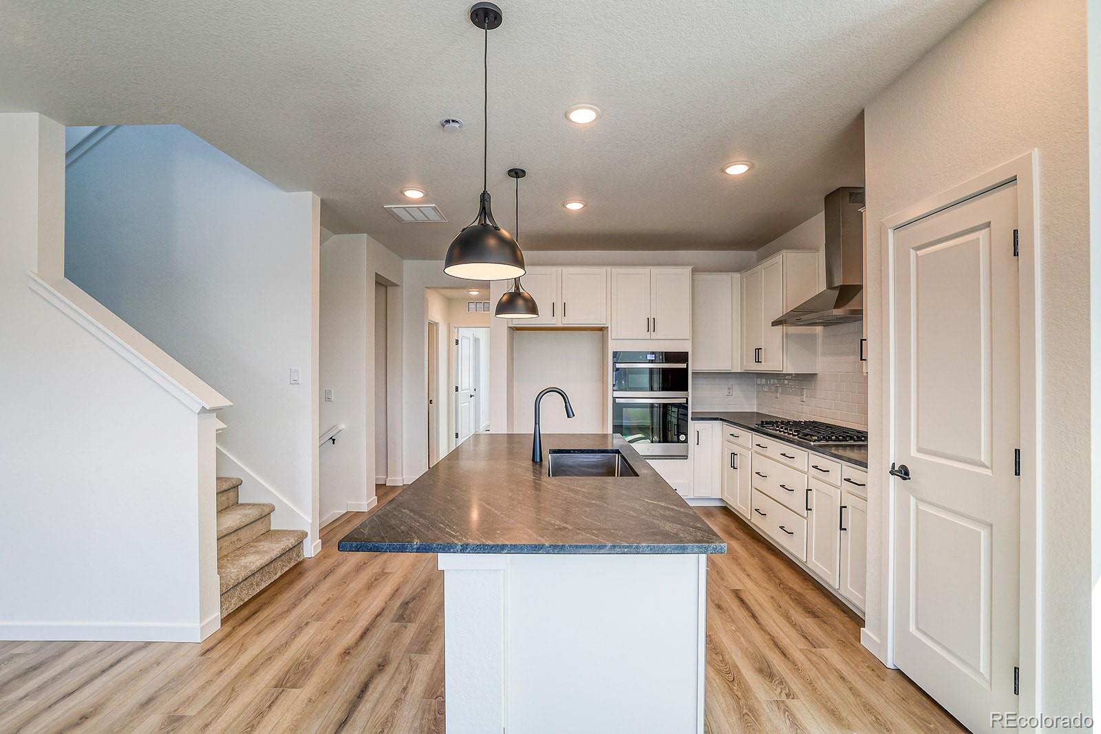 MLS Image #4 for 8509  orchard city drive,littleton, Colorado