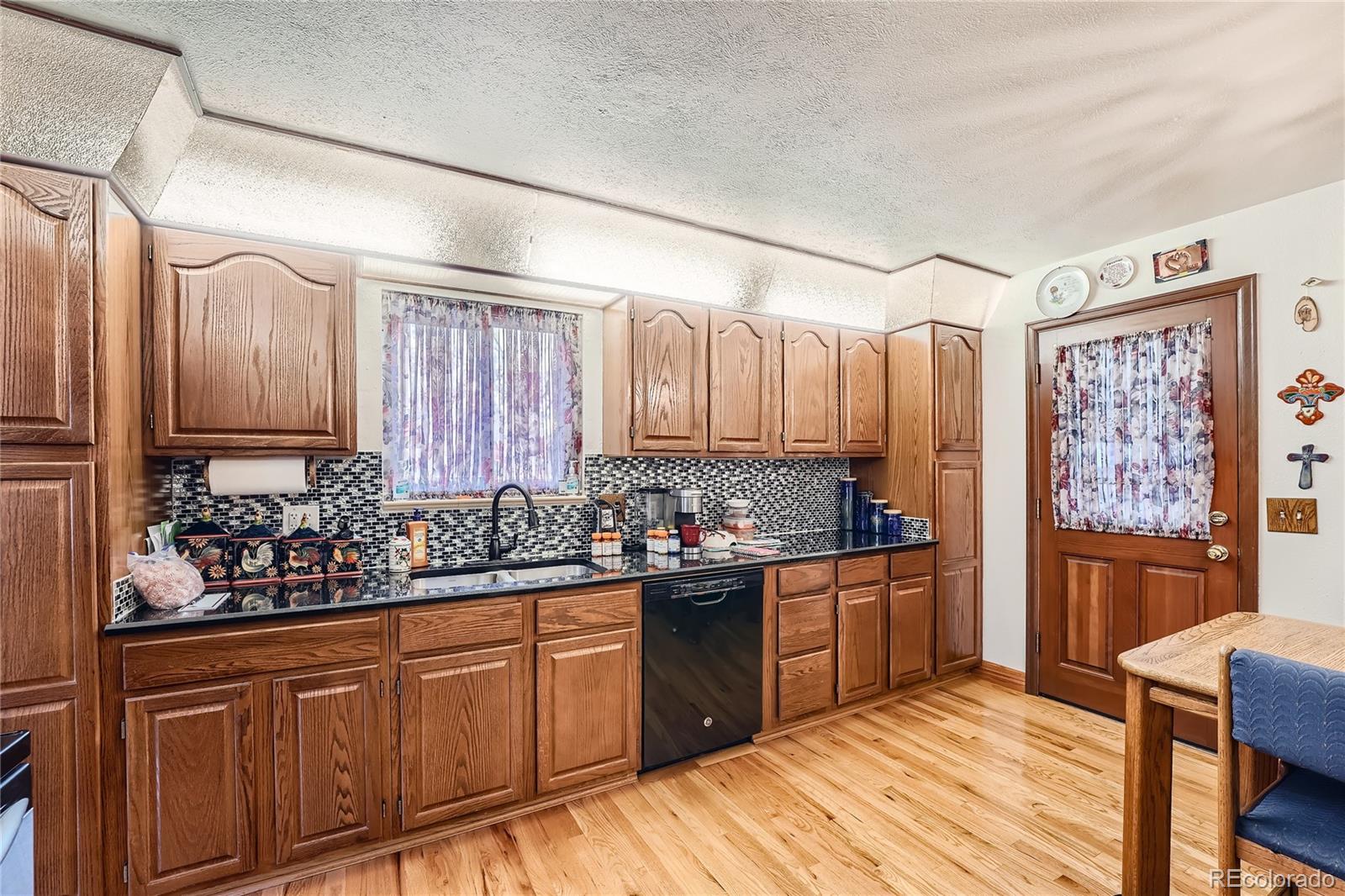 MLS Image #11 for 8245  jay circle,arvada, Colorado