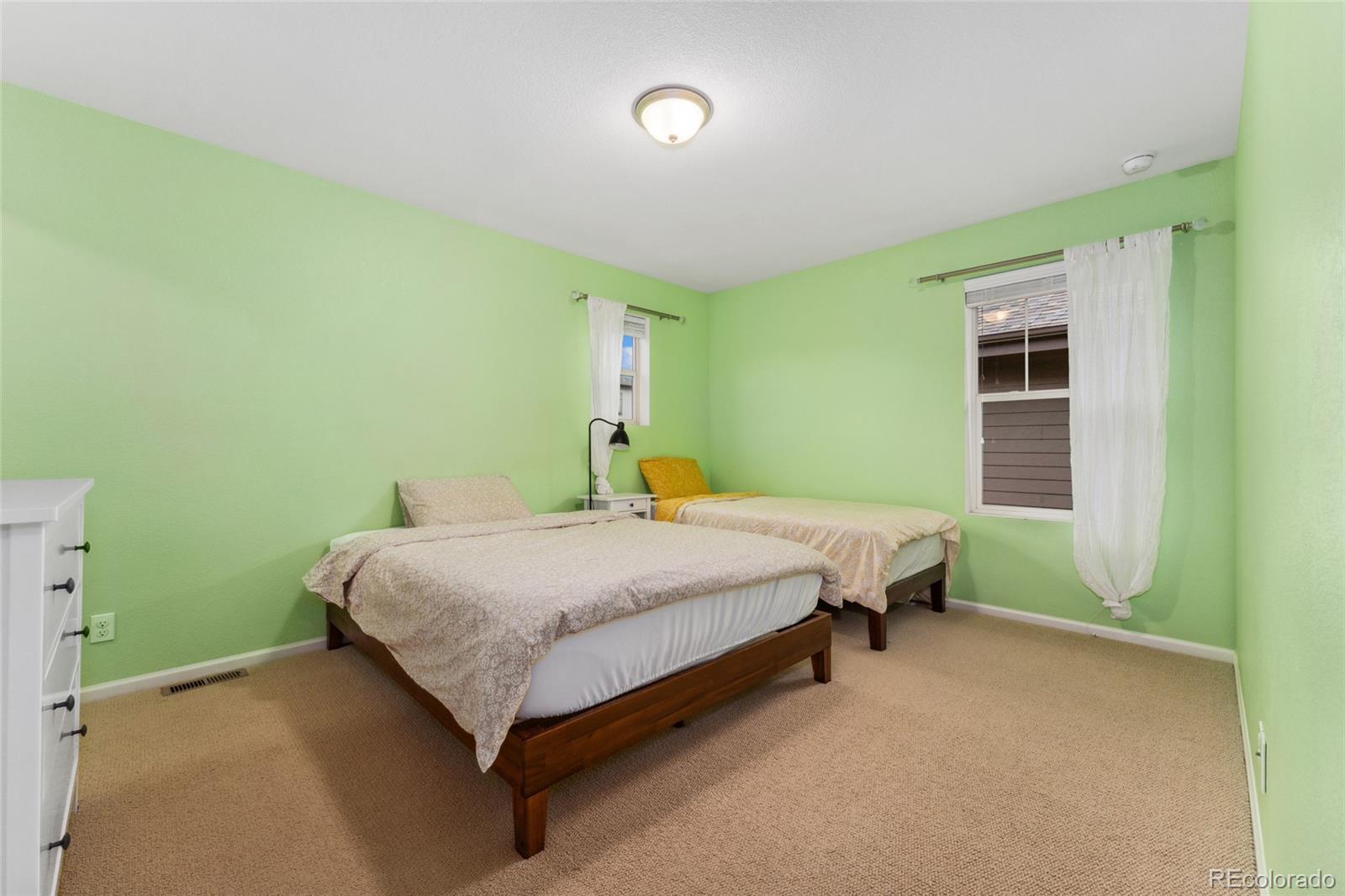 MLS Image #20 for 7932 e 49th place,denver, Colorado