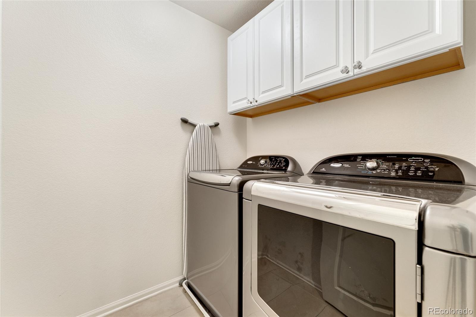 MLS Image #23 for 7932 e 49th place,denver, Colorado