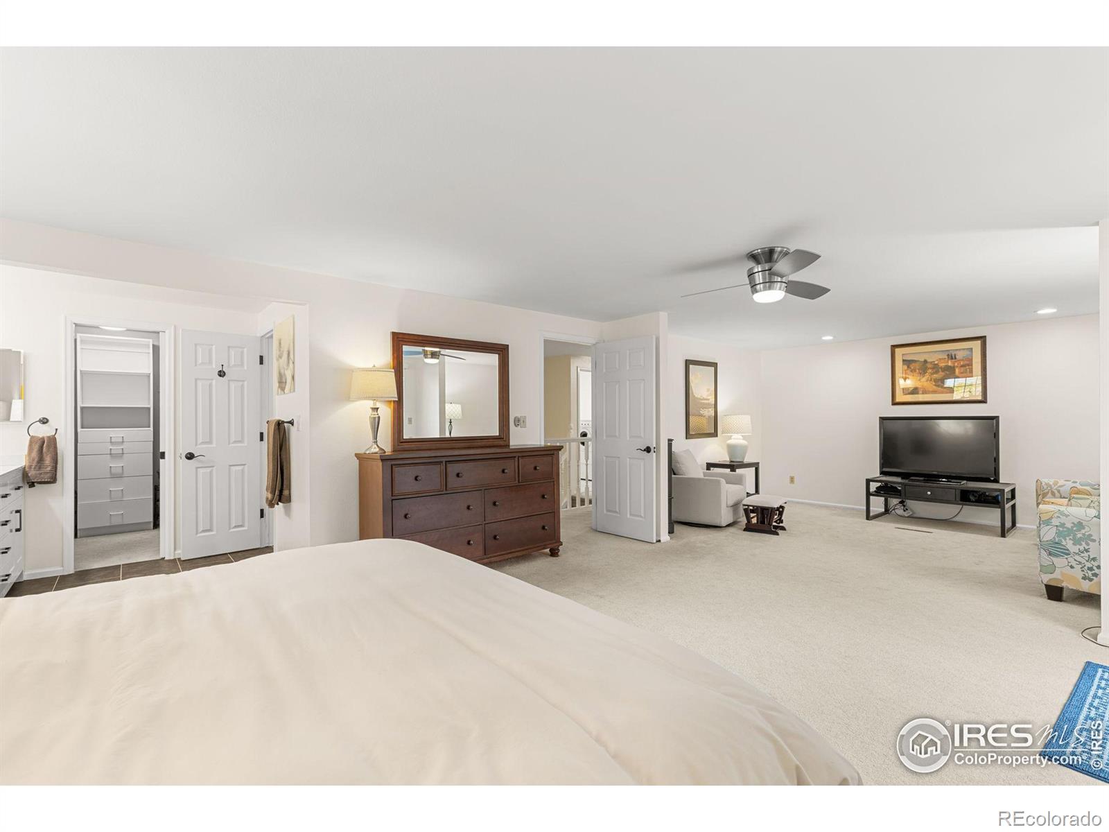 MLS Image #15 for 6093 e briarwood drive,centennial, Colorado