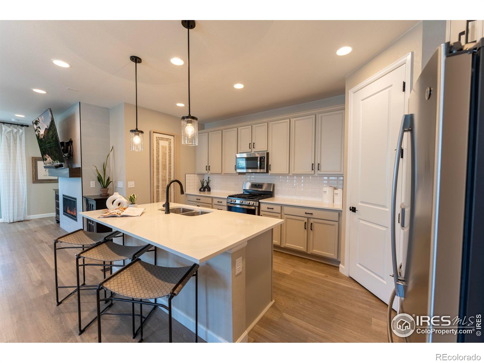 MLS Image #4 for 5521  shady oaks drive,windsor, Colorado