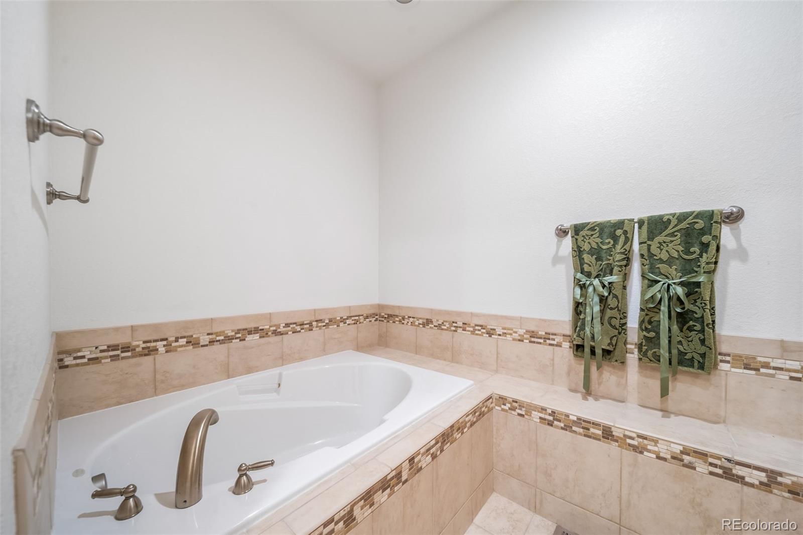 MLS Image #13 for 8436 w quarles place,littleton, Colorado