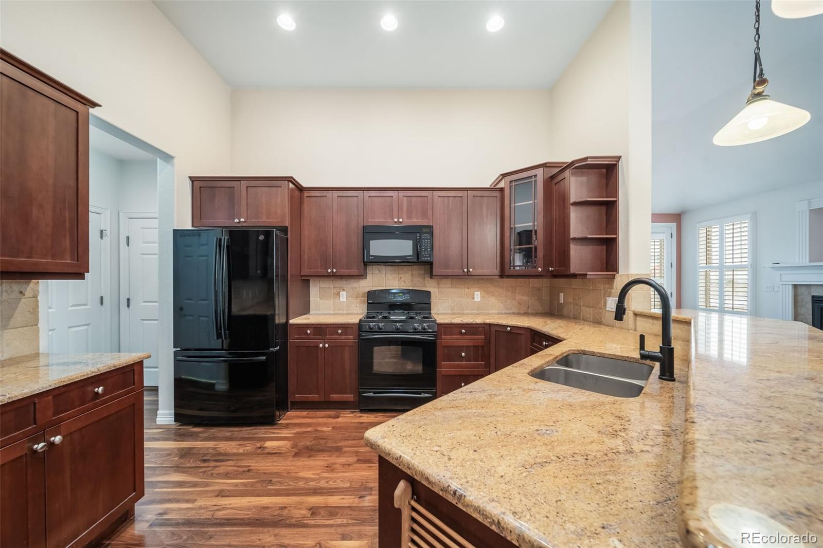 MLS Image #9 for 8436 w quarles place,littleton, Colorado