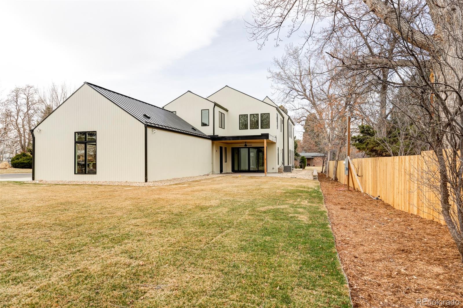 MLS Image #35 for 300  oneida street,denver, Colorado