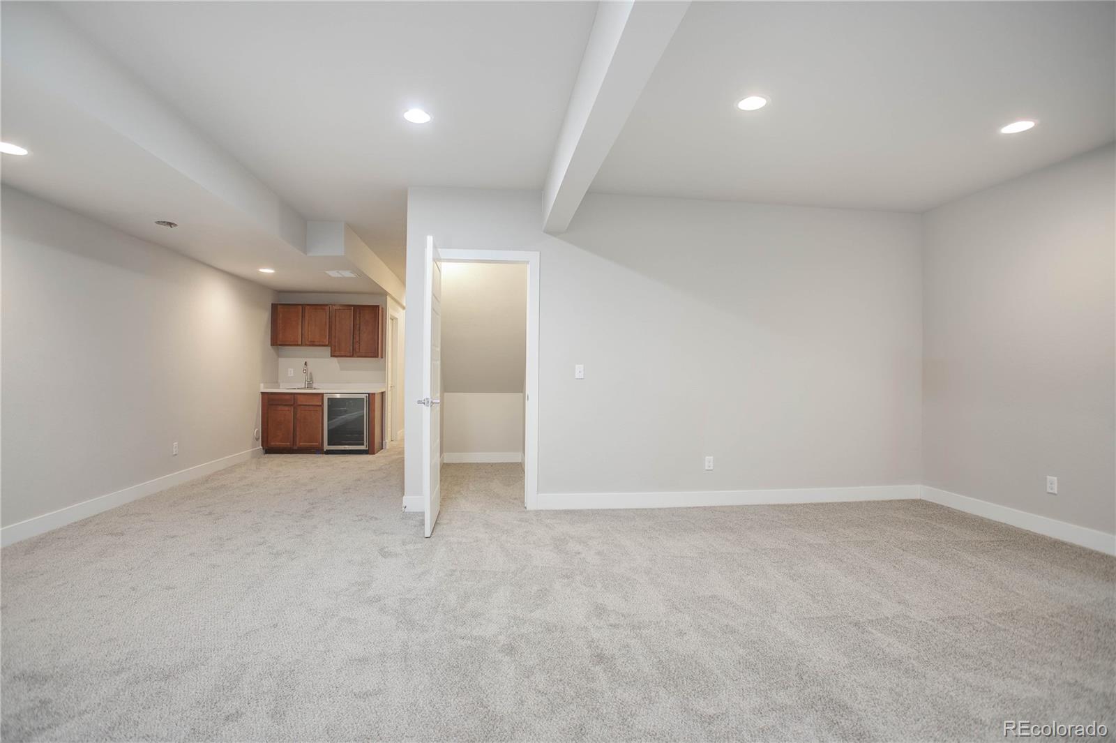 MLS Image #34 for 10630 e 26th avenue,aurora, Colorado