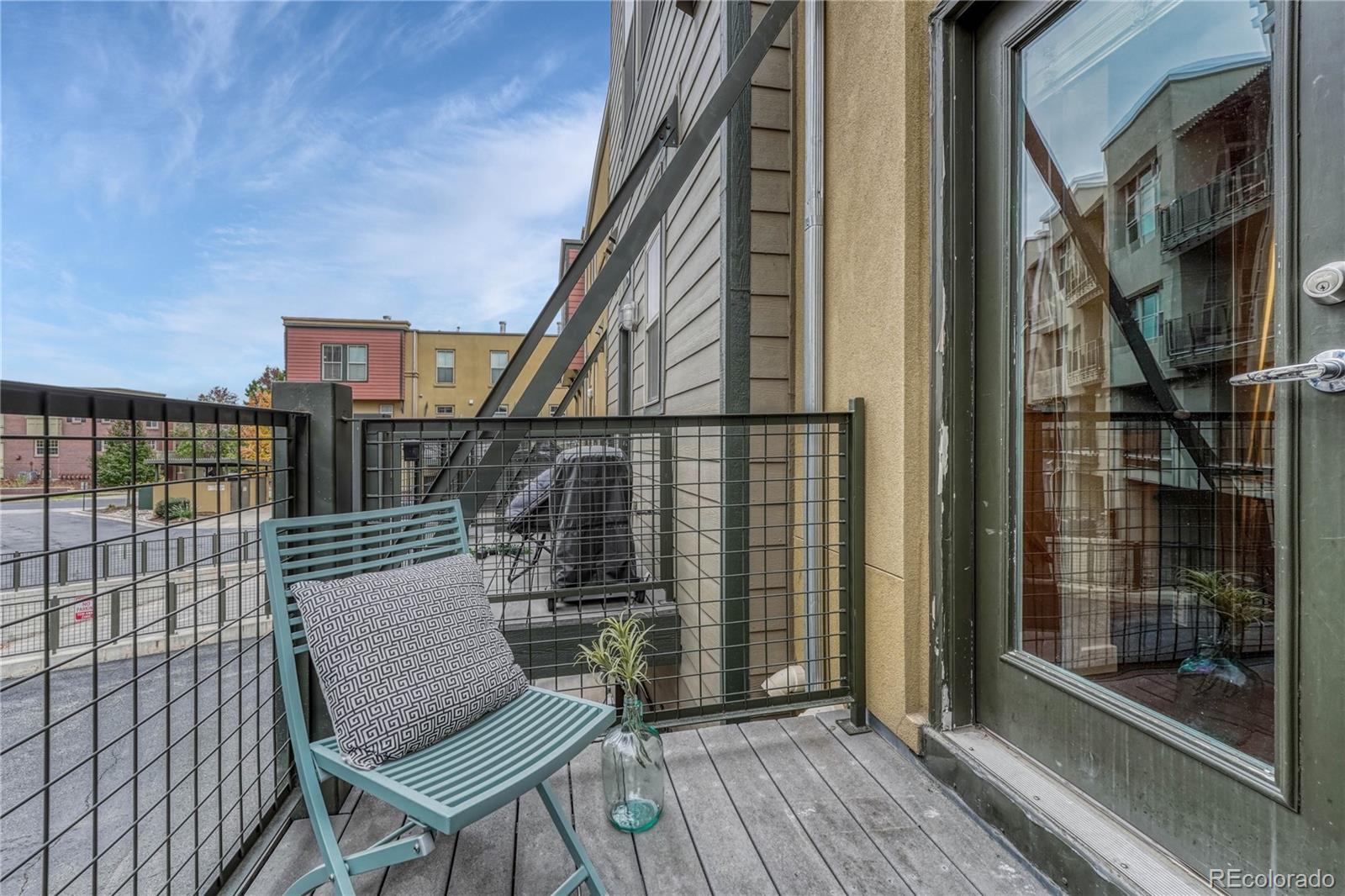 MLS Image #34 for 7711 e 28th place,denver, Colorado