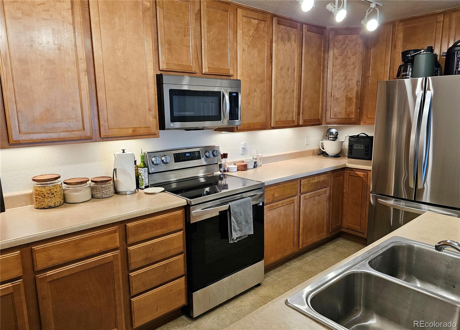 MLS Image #11 for 14167  sun blaze loop,broomfield, Colorado