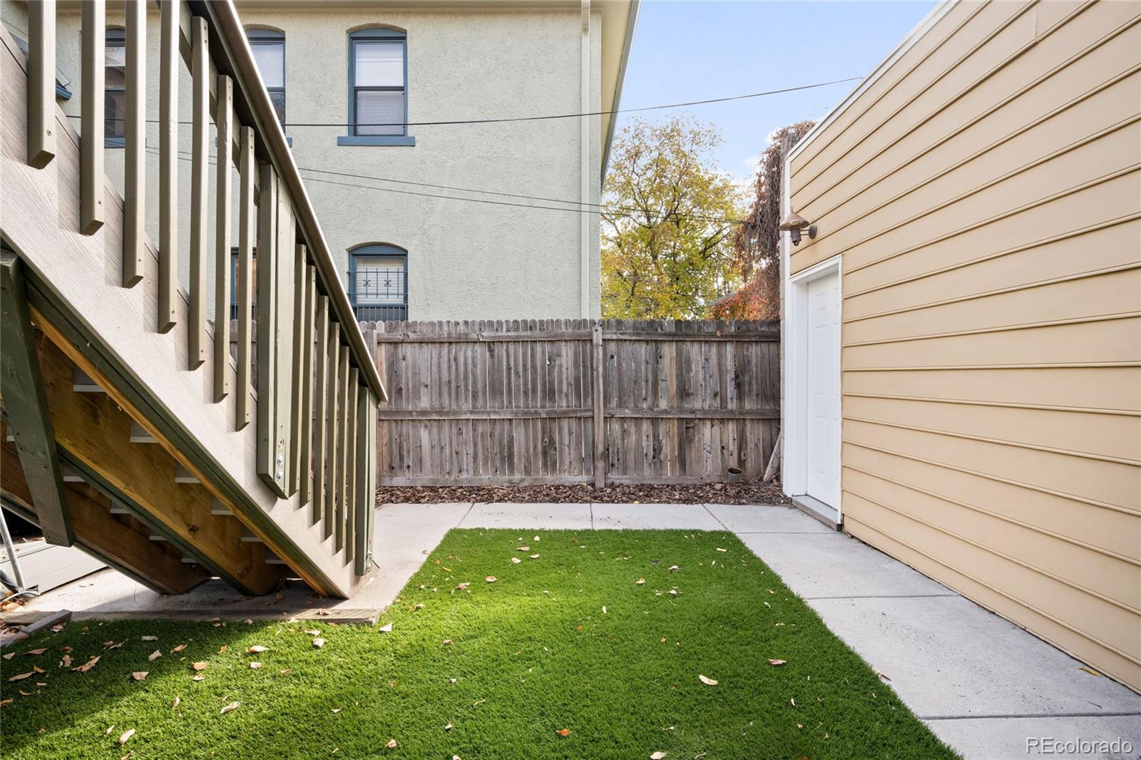 MLS Image #29 for 1061 n emerson street 101,denver, Colorado