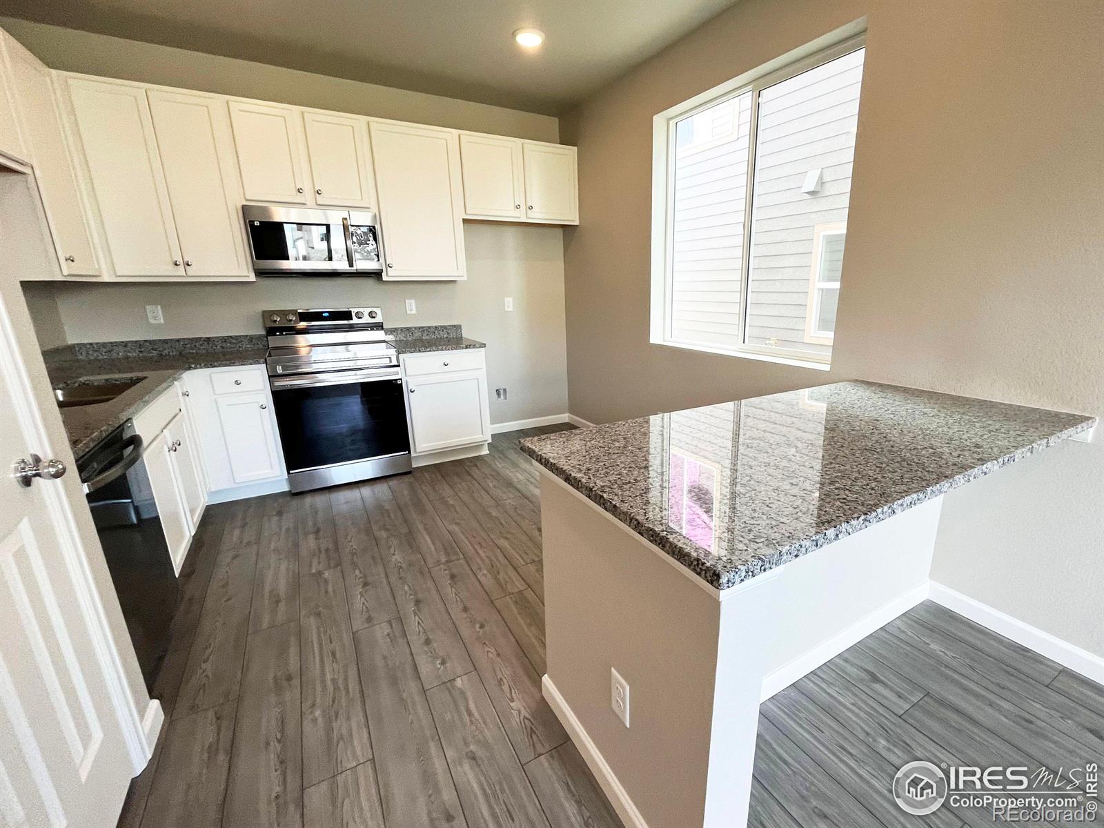 MLS Image #13 for 226  shoveler way,johnstown, Colorado