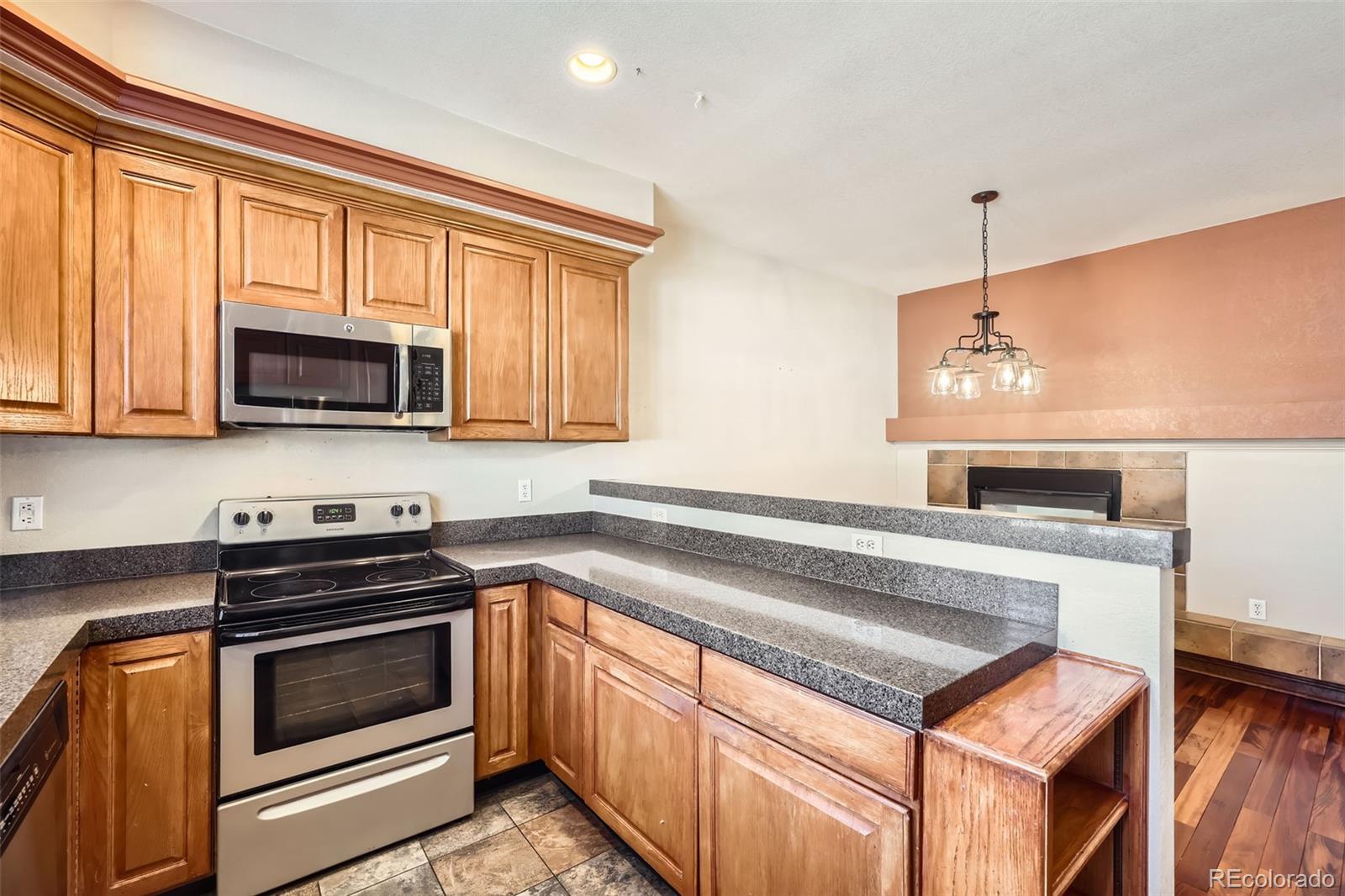 MLS Image #13 for 2996 w long drive,littleton, Colorado