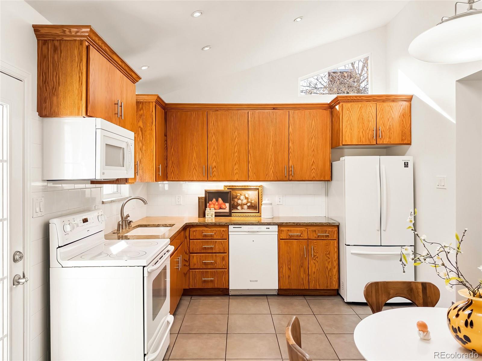 MLS Image #10 for 1182 s logan street,denver, Colorado