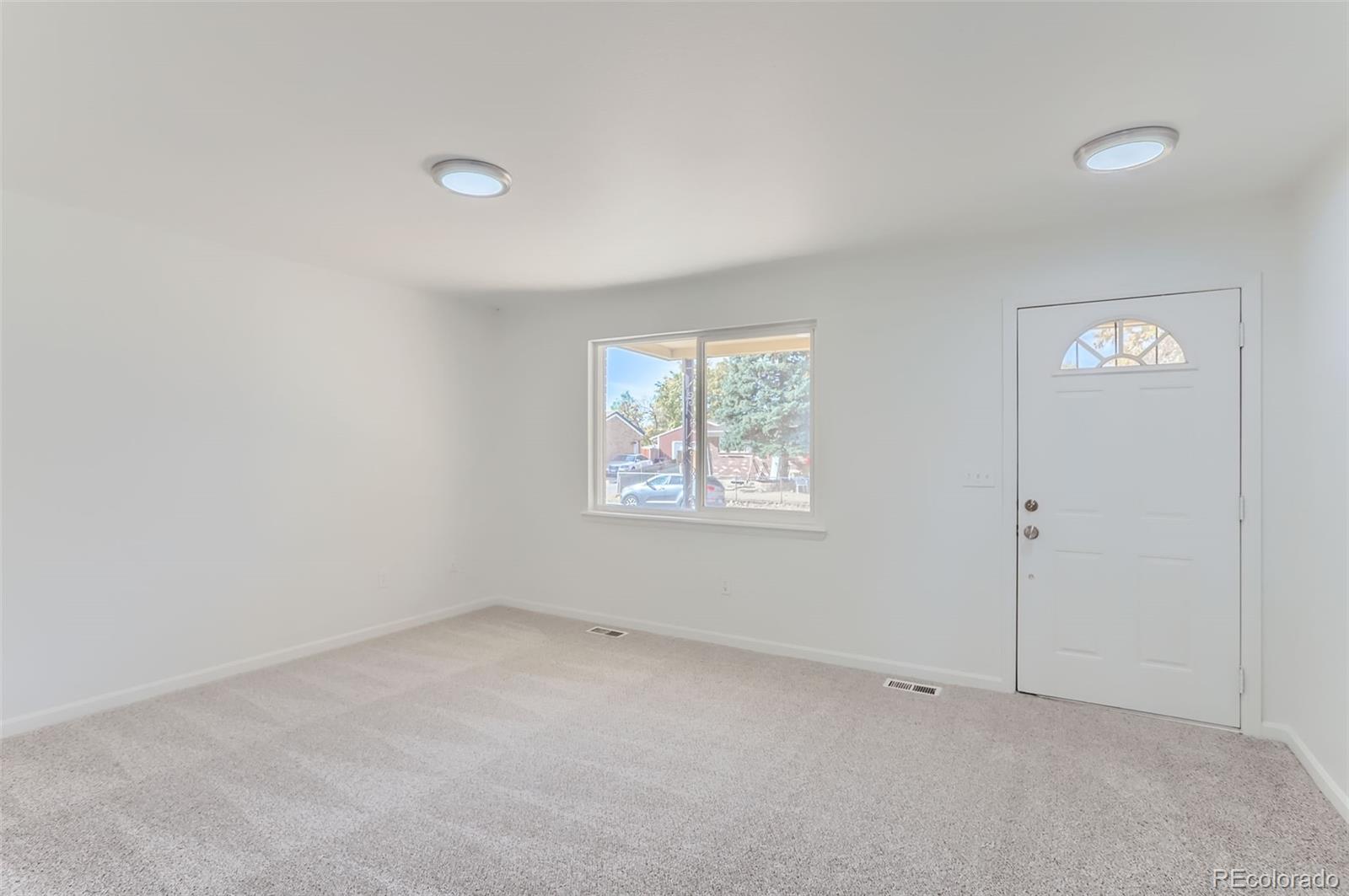 MLS Image #6 for 5548  tucson street,denver, Colorado