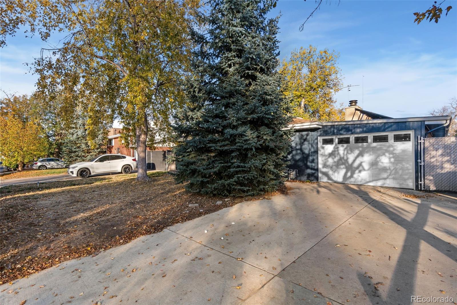 MLS Image #2 for 924 s jamaica street,aurora, Colorado