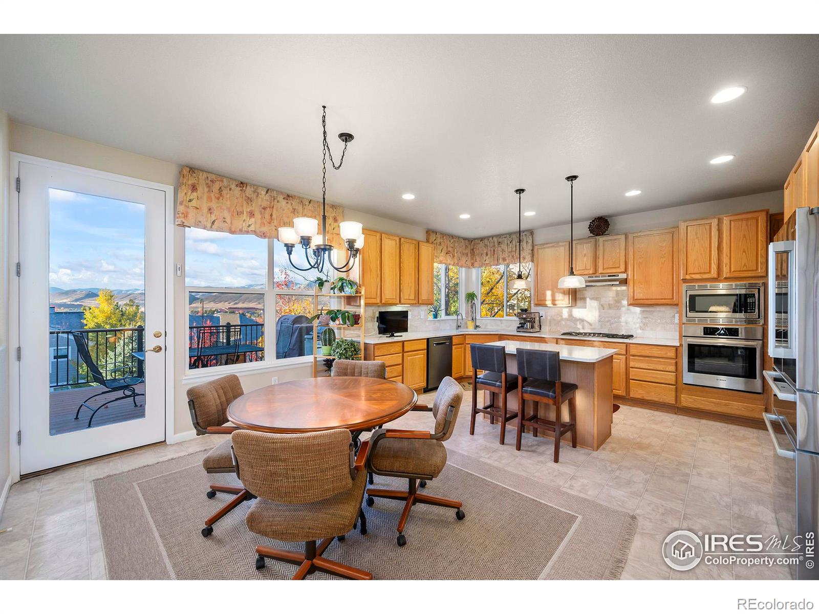 MLS Image #10 for 14570 w bates place,lakewood, Colorado