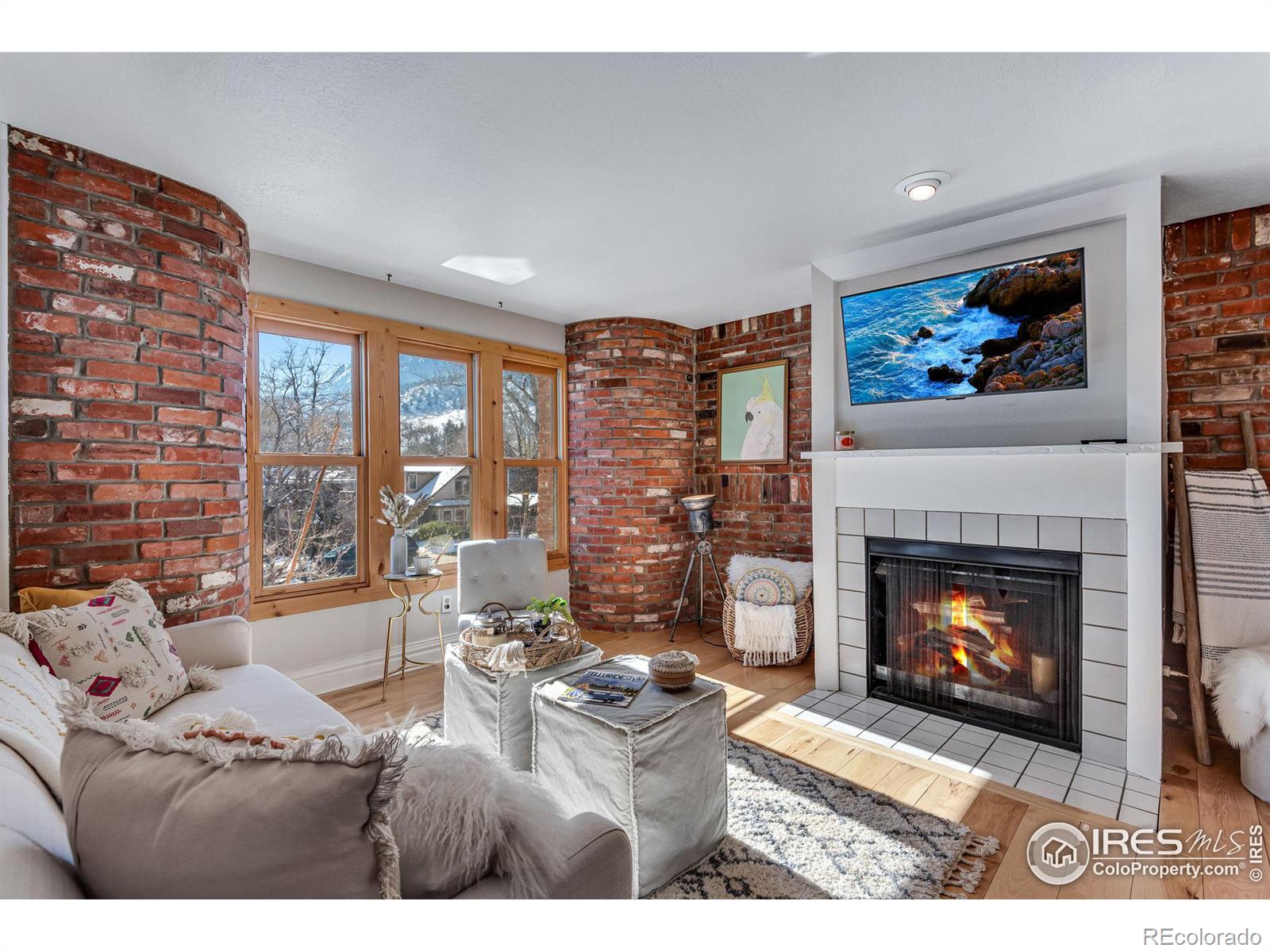 MLS Image #5 for 487  pearl street,boulder, Colorado