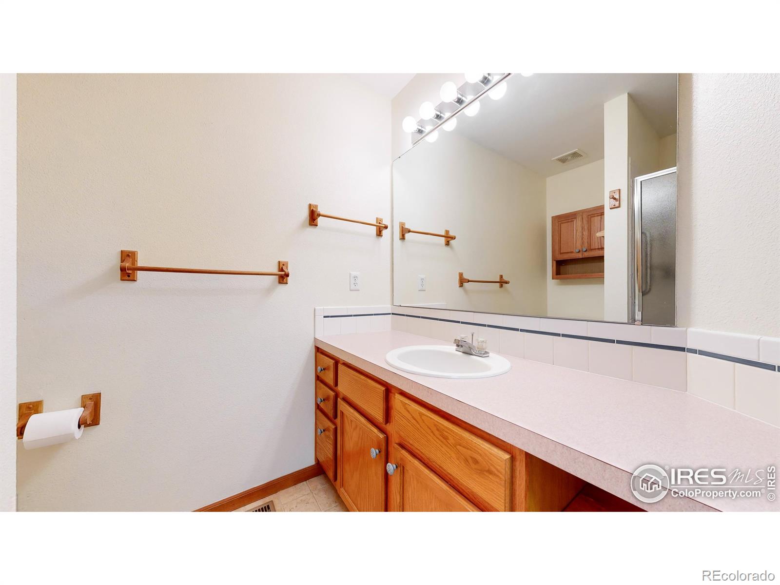 MLS Image #20 for 924  richmond drive,fort collins, Colorado