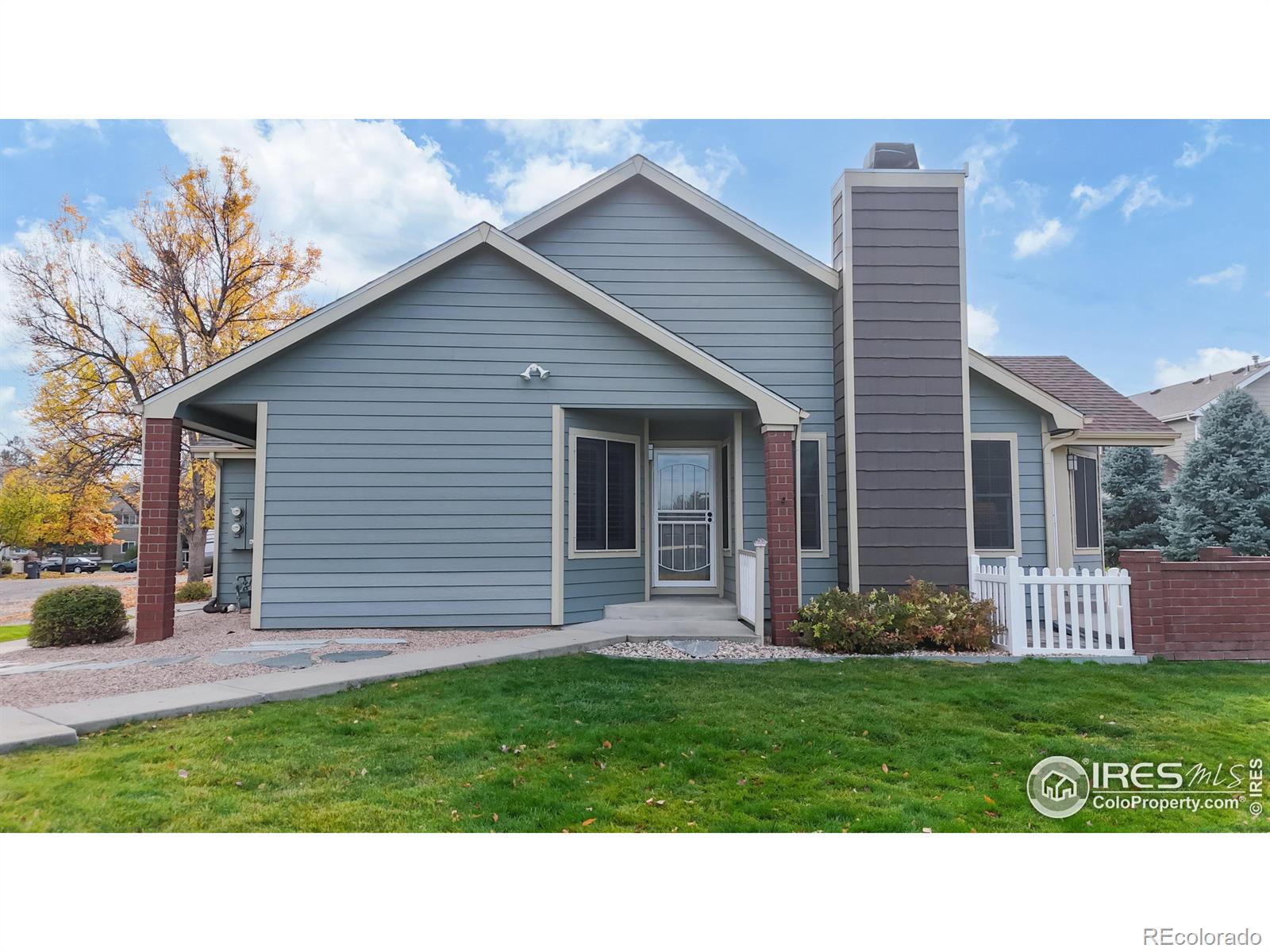 MLS Image #3 for 924  richmond drive,fort collins, Colorado