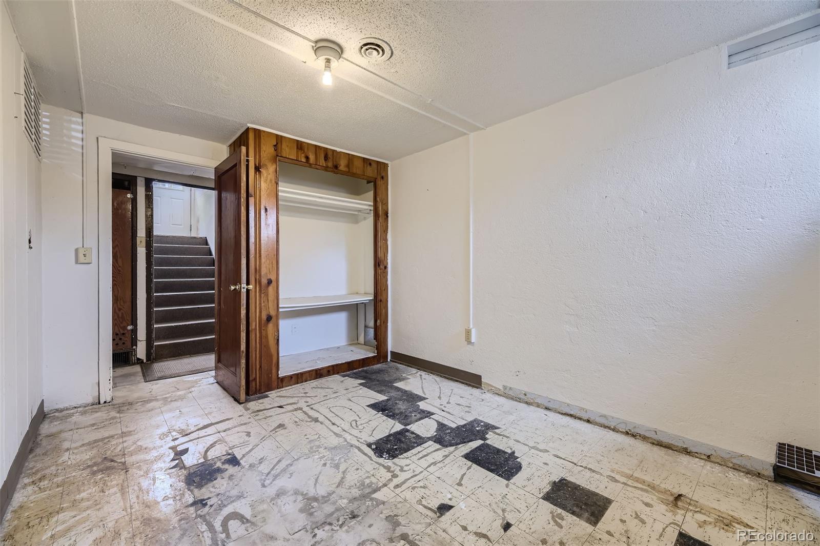 MLS Image #13 for 3897 s inca street,englewood, Colorado