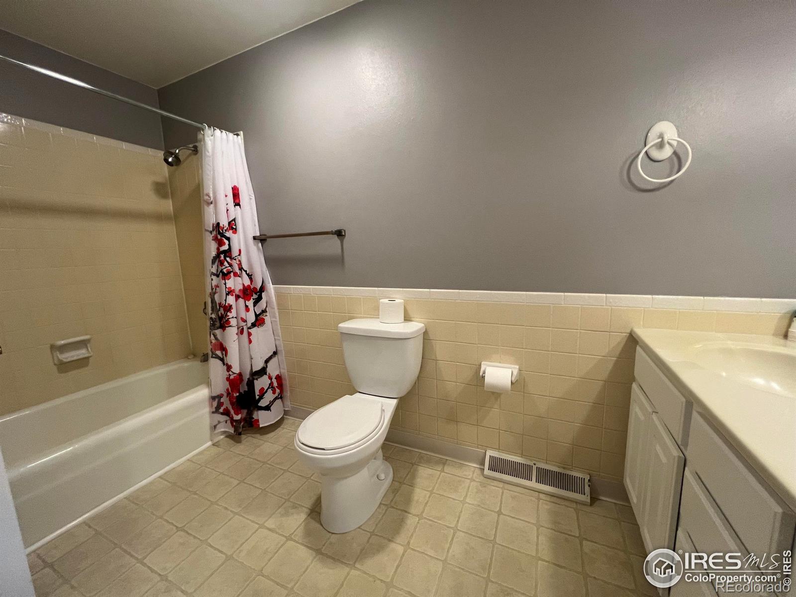 MLS Image #32 for 148  baylor way,longmont, Colorado