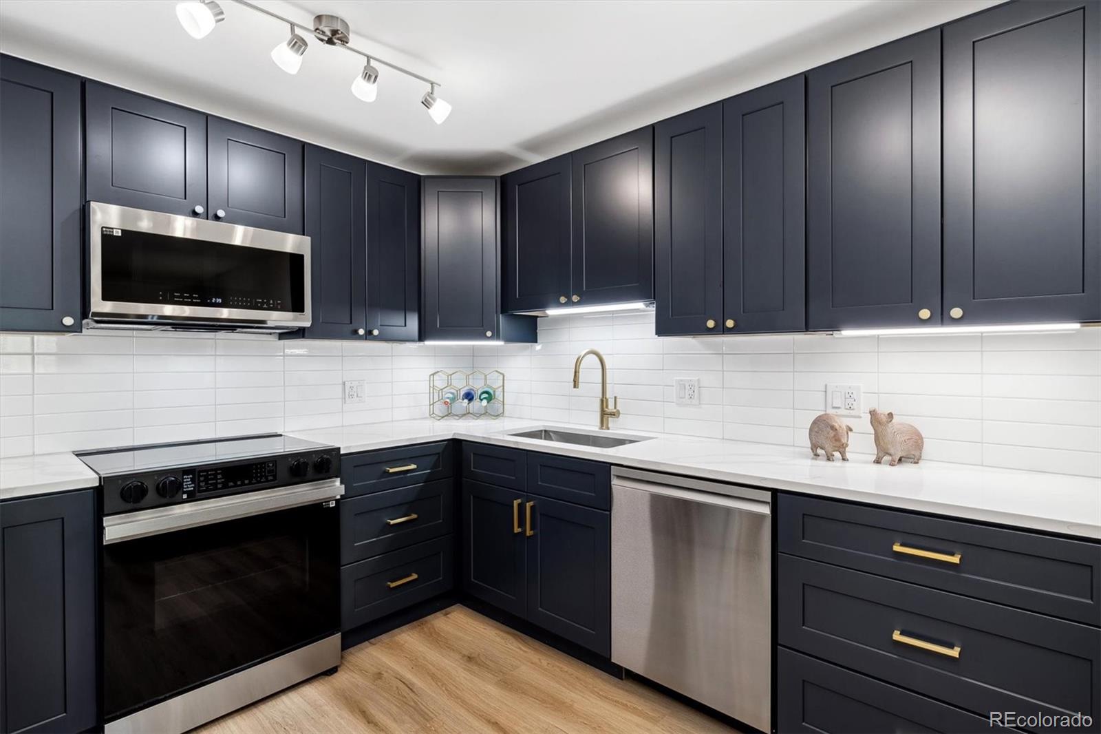 MLS Image #1 for 625 s alton way 5a,denver, Colorado