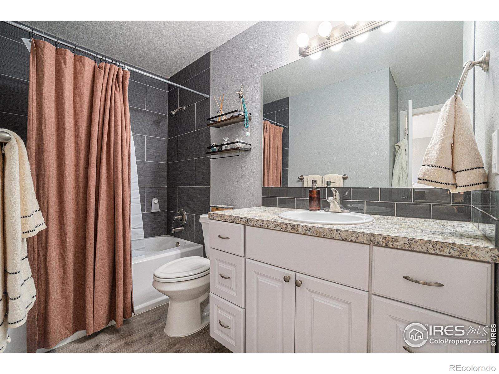 MLS Image #11 for 2932  park view drive,evans, Colorado