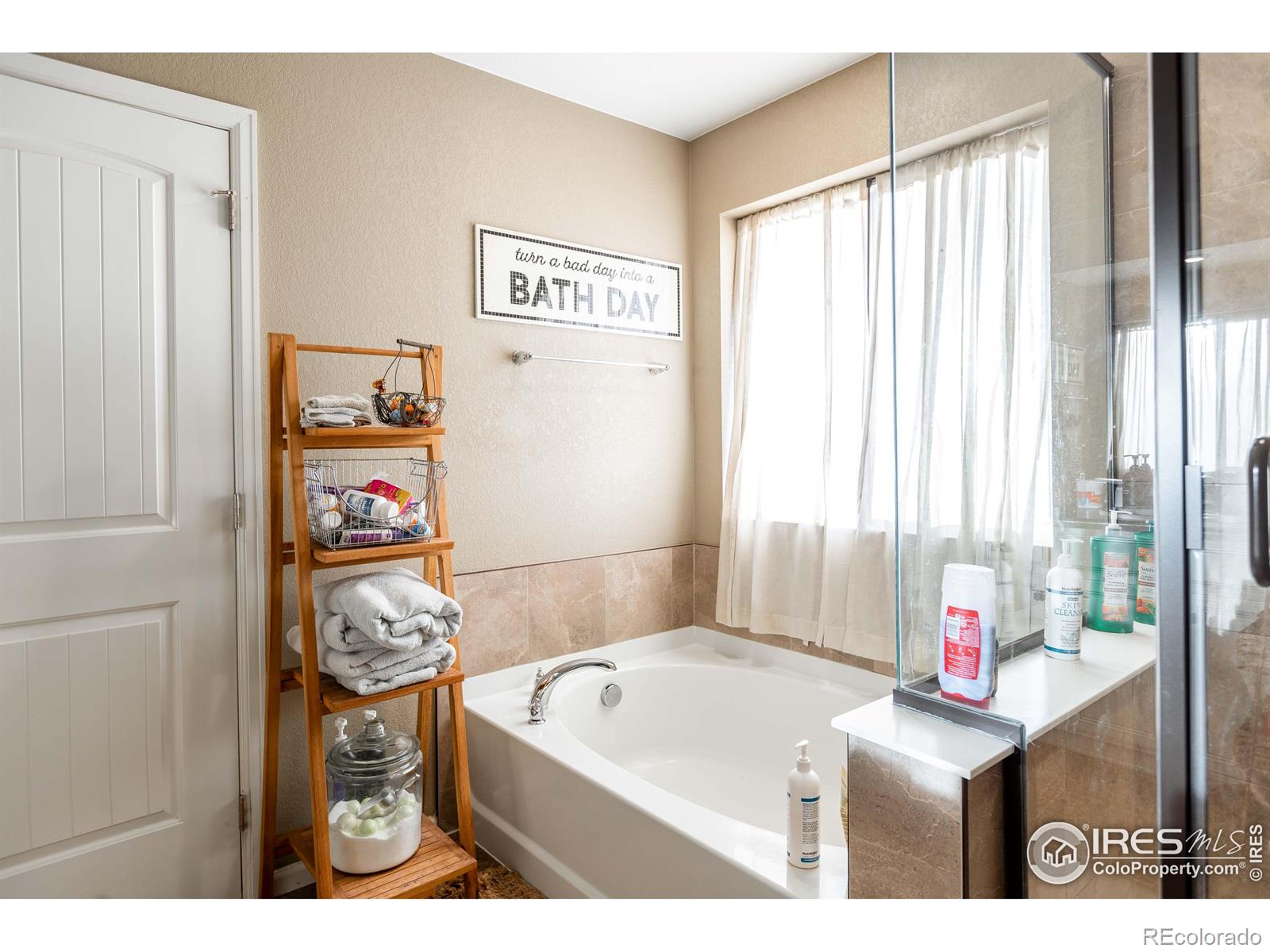 MLS Image #11 for 2901  pawnee creek drive,loveland, Colorado