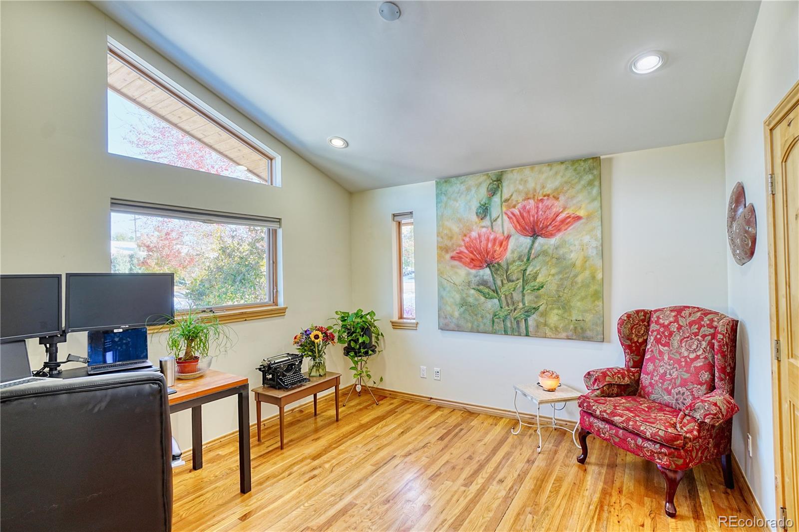 MLS Image #4 for 2549 s ivanhoe place,denver, Colorado