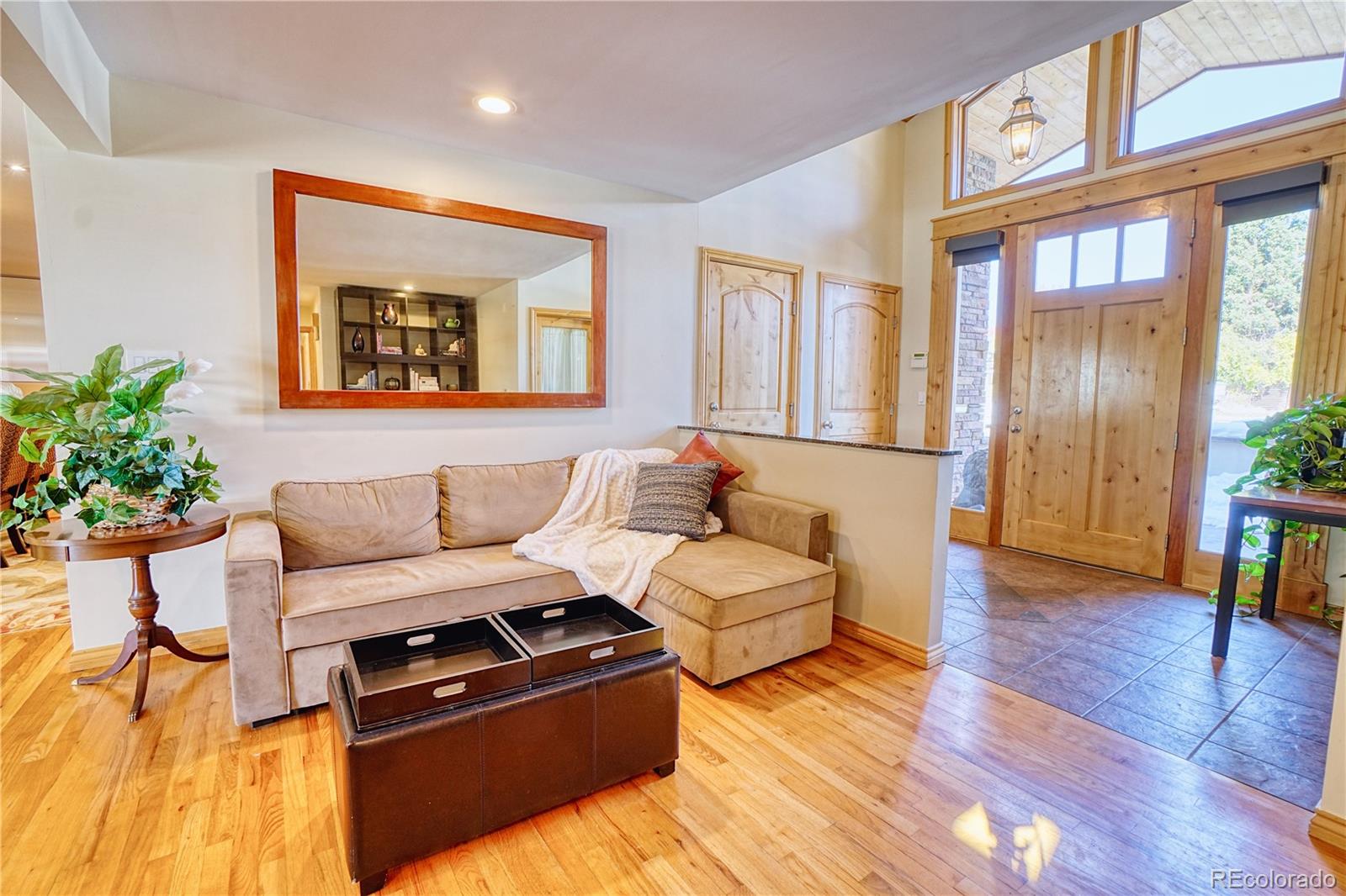 MLS Image #8 for 2549 s ivanhoe place,denver, Colorado