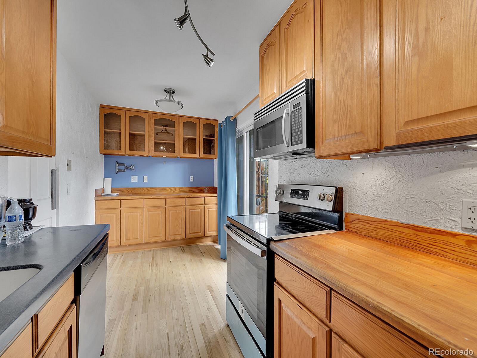 MLS Image #10 for 6460 e mississippi avenue,denver, Colorado