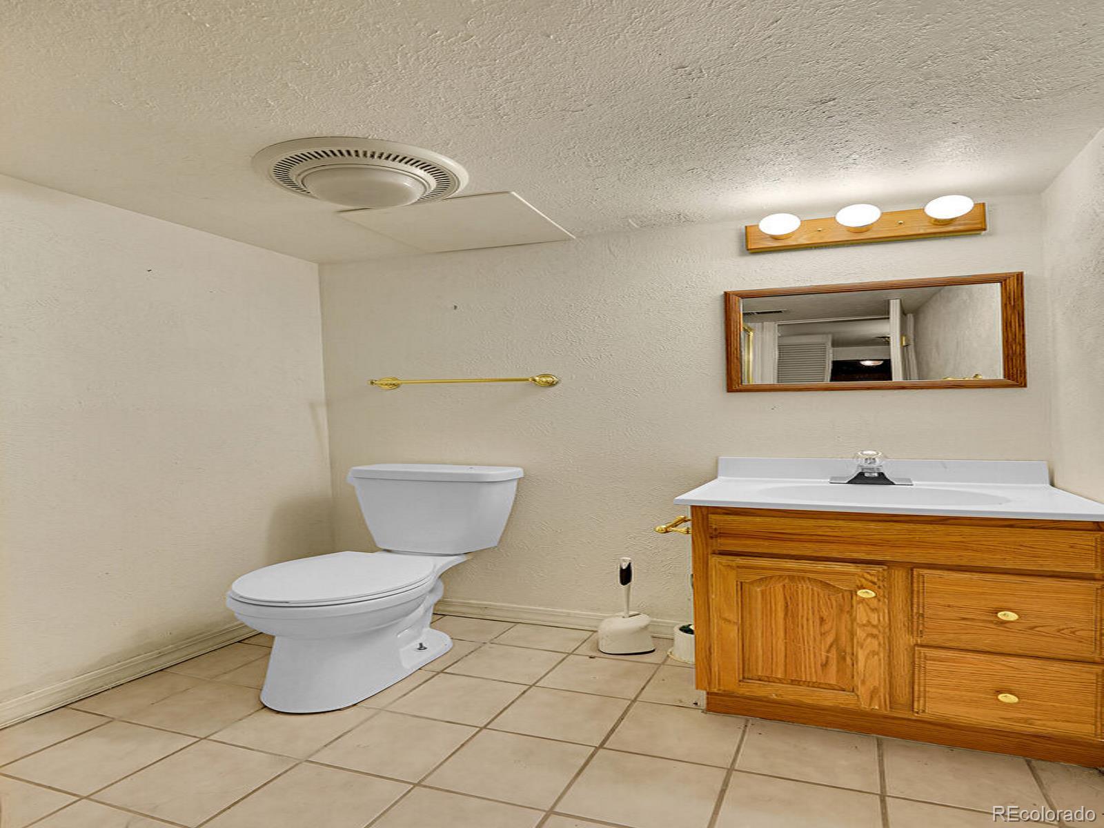 MLS Image #22 for 6460 e mississippi avenue,denver, Colorado