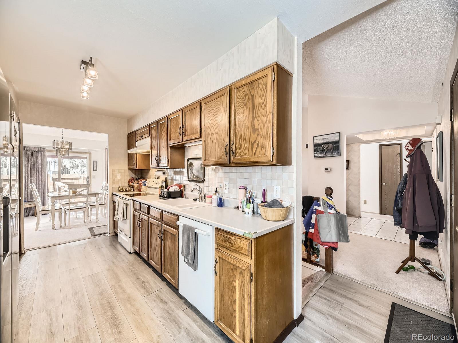 MLS Image #8 for 11946 e maple avenue,aurora, Colorado